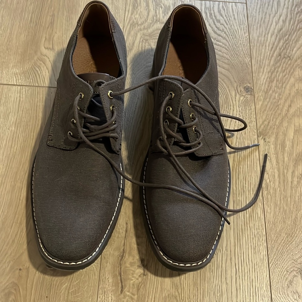 NEW Mens GUESS Val Canvas Oxfords Brown Men’s Size (38 ) 7.5